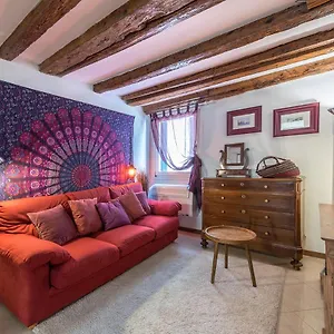 Piccolo - Cozy In The Heart Of Authentic Appartamento